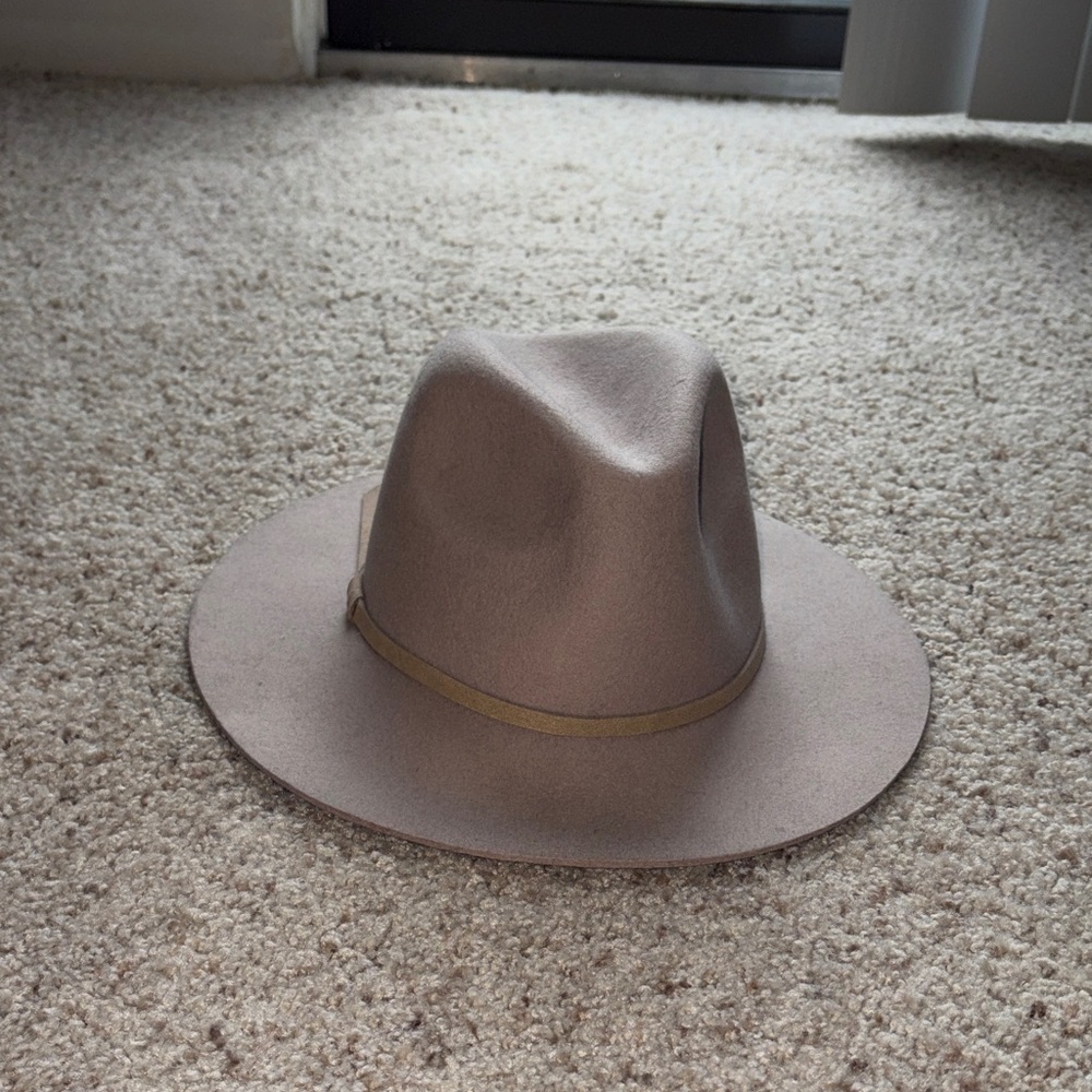 Stylish Tan Fedora Hat